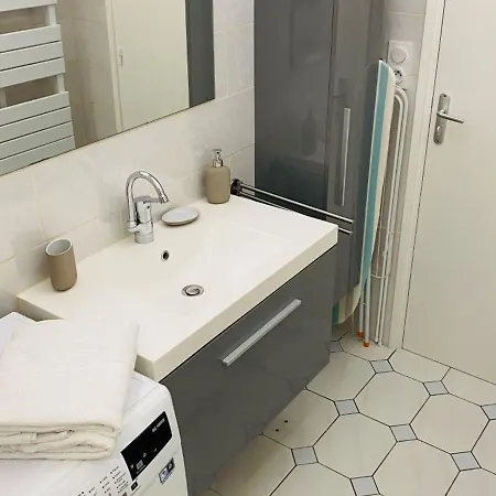 Apartmán Climatise A 2 Pas Du Port De - Confort, Ideal Pour Ou Cure - Fr-1-604-42 Bouzigues