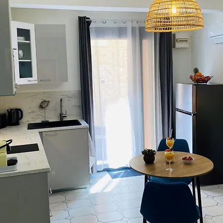 Apartmán Climatise A 2 Pas Du Port De - Confort, Ideal Pour Ou Cure - Fr-1-604-42 *